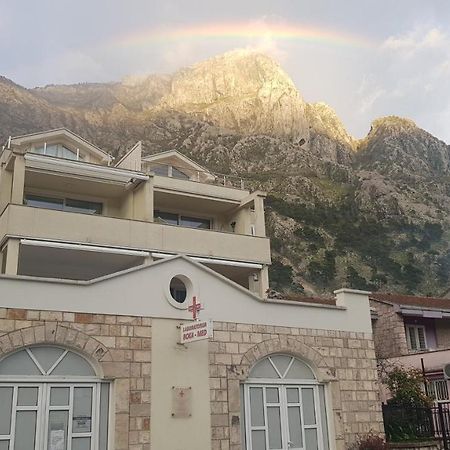 P&I Apartments Jadranska 74,Dobrota Kotor Kültér fotó
