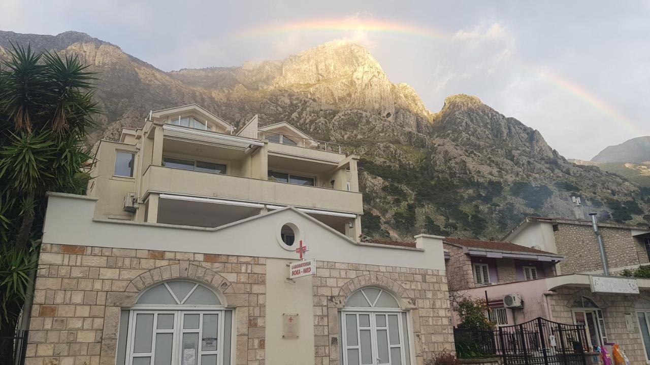 P&I Apartments Jadranska 74,Dobrota Kotor Kültér fotó