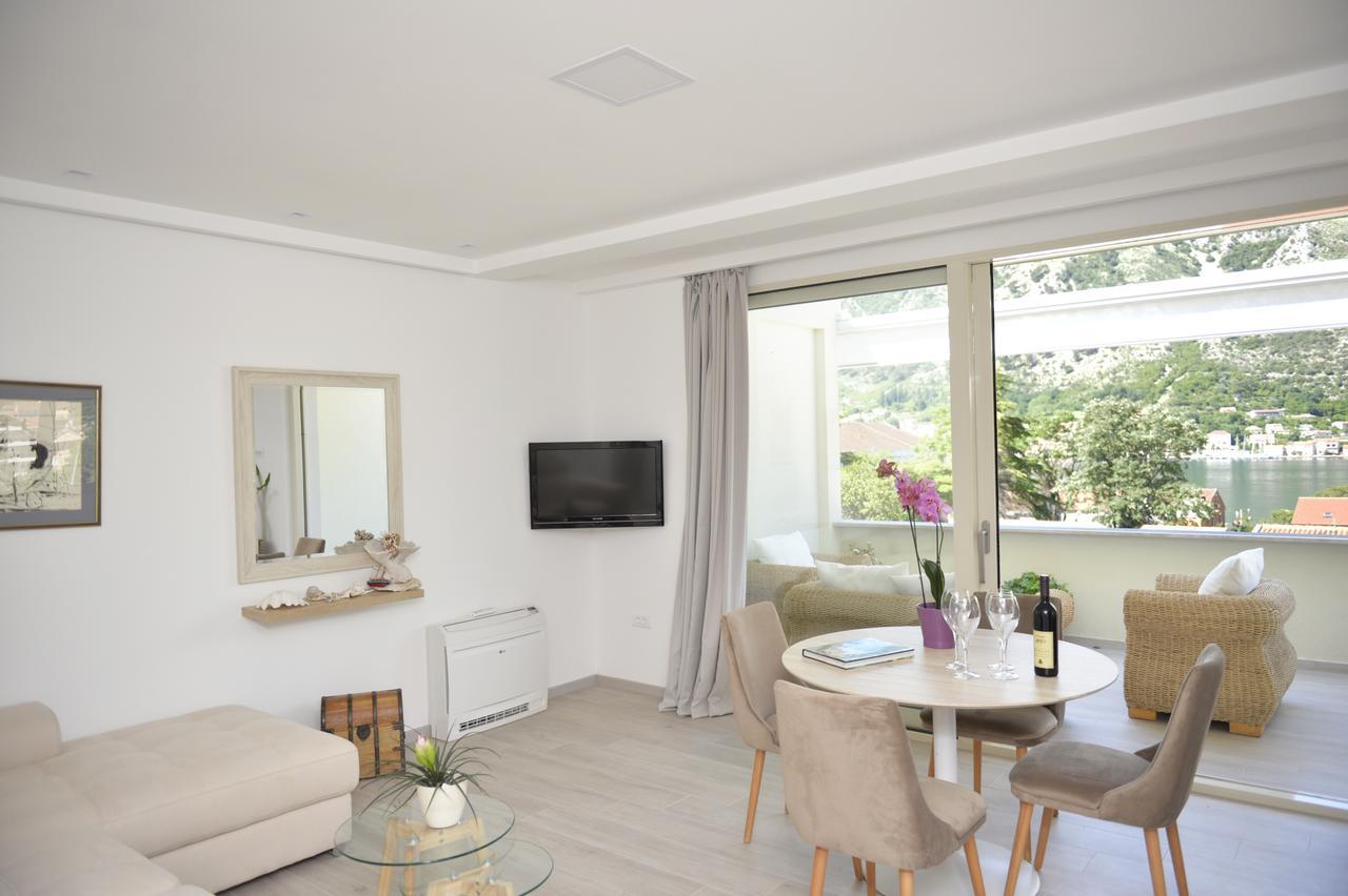 P&I Apartments Jadranska 74,Dobrota Kotor Kültér fotó