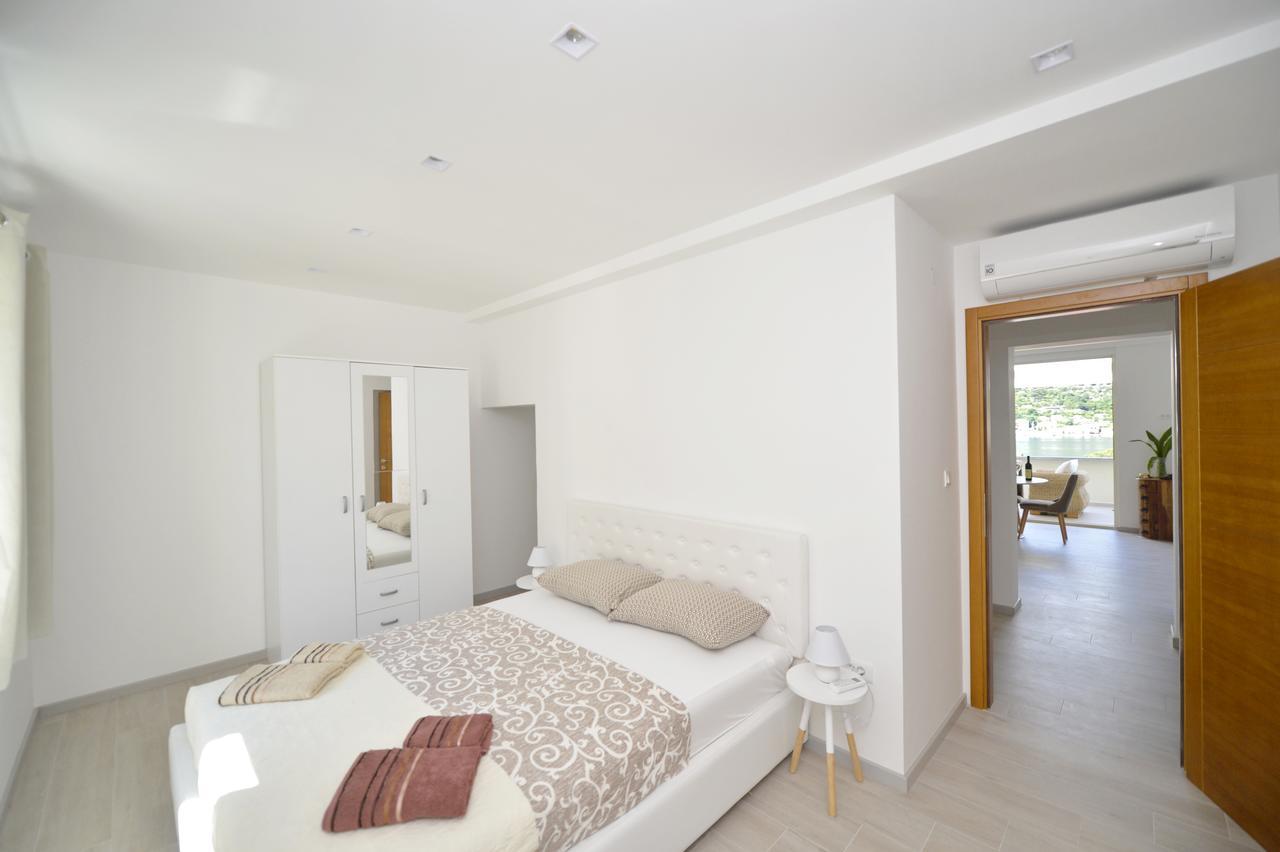 P&I Apartments Jadranska 74,Dobrota Kotor Kültér fotó