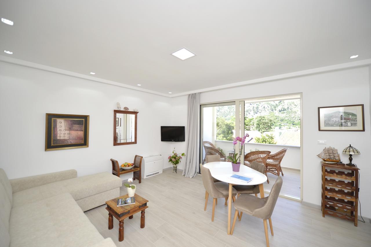 P&I Apartments Jadranska 74,Dobrota Kotor Kültér fotó