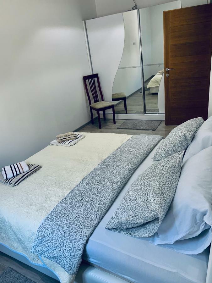 P&I Apartments Jadranska 74,Dobrota Kotor Kültér fotó